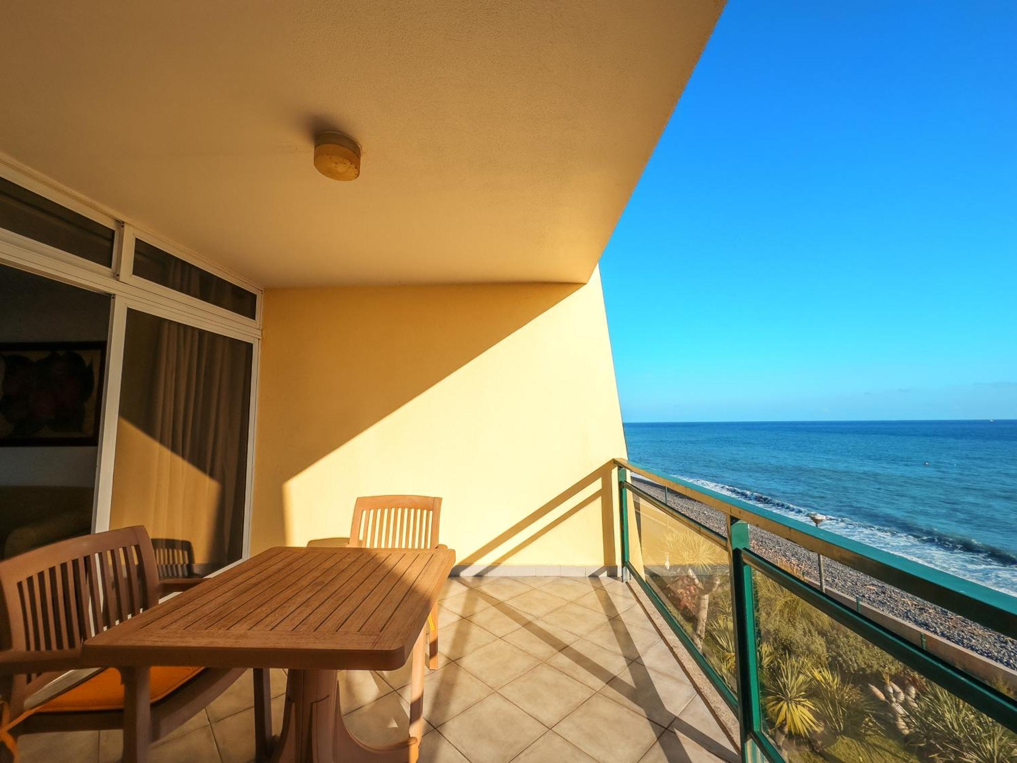 Atlantic Gardens Beach - Atlanticgardensbeach Com Leilighet Funchal  Eksteriør bilde